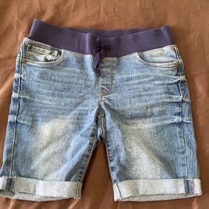 Girls Bermuda length shorts